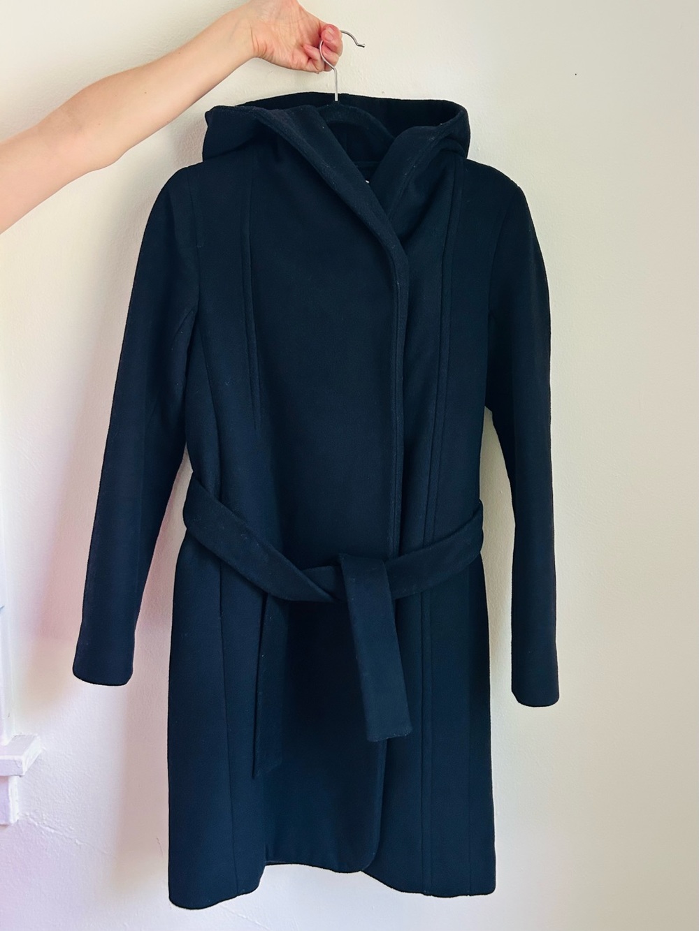 Aritzia Wilfred Black Hooded Wool Cashmere
Coat XS Belted Wrap Coat